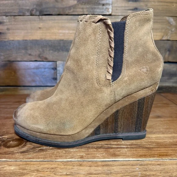 Ariat Women Belle Wedge‎ Bootie Western Chic Boot Soho Sand Tan Suede size 10 - Picture 3 of 9